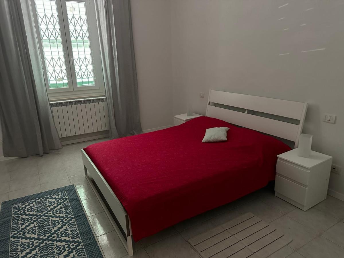 Casa Susanna - Delizioso Piano Terra, Centralissimo, Superservito, Tranquillo, Appena Fuori Ztl Parcheggio Libero Терни Екстериор снимка