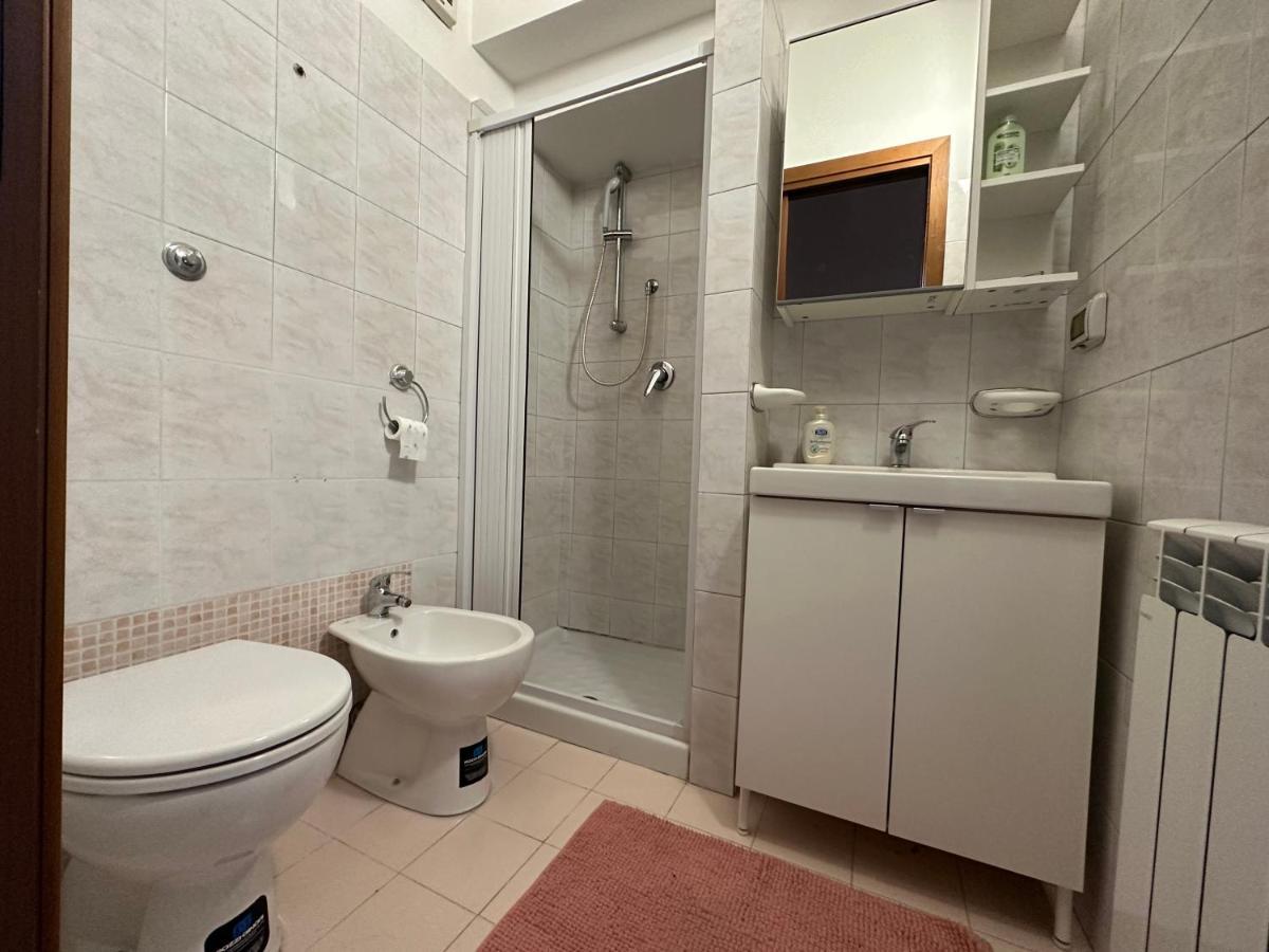 Casa Susanna - Delizioso Piano Terra, Centralissimo, Superservito, Tranquillo, Appena Fuori Ztl Parcheggio Libero Терни Екстериор снимка